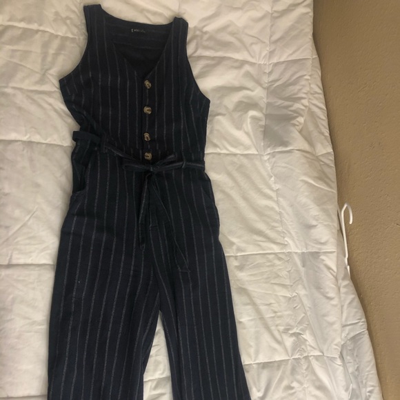 Women’s striped pantsuit - Picture 2 of 3